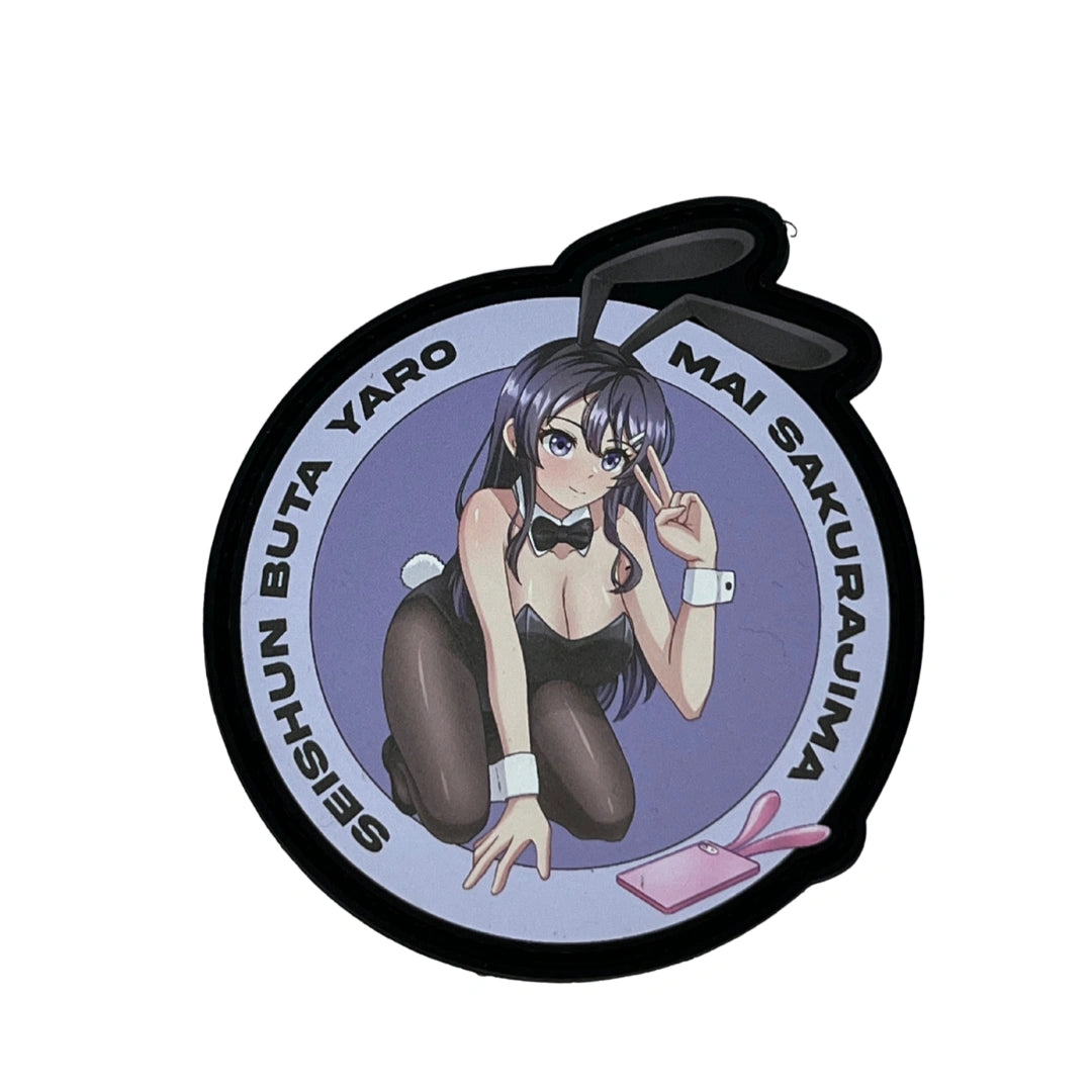 Circular badge with Mai Sakurajimaand text on a white background
